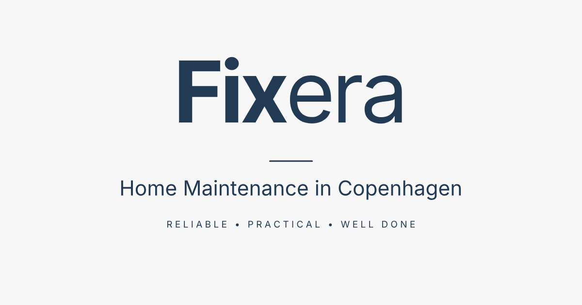 Fixera tools neatly arranged before starting a repair